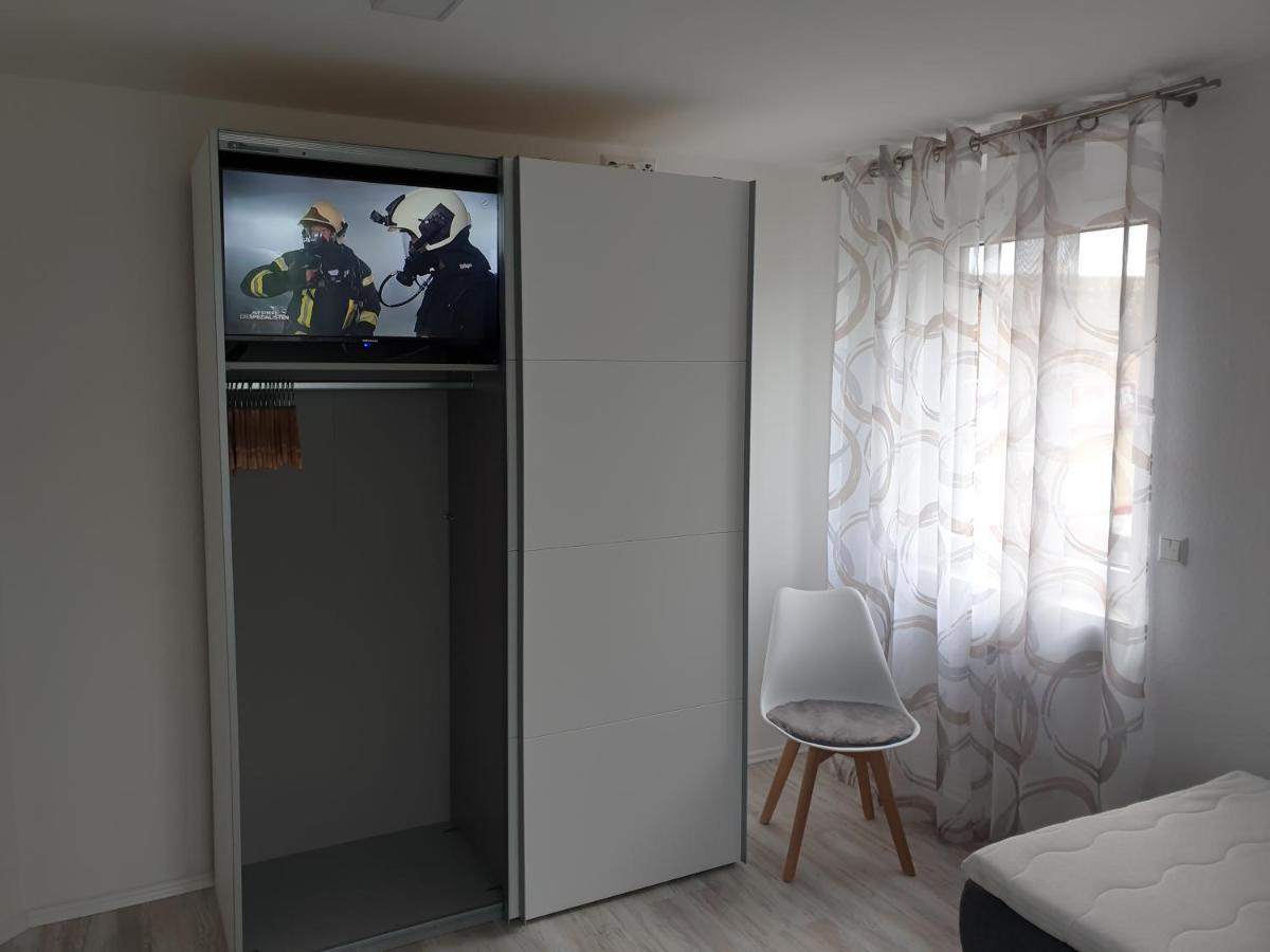 Ferienwohnung Mueller Кенцинген Экстерьер фото
