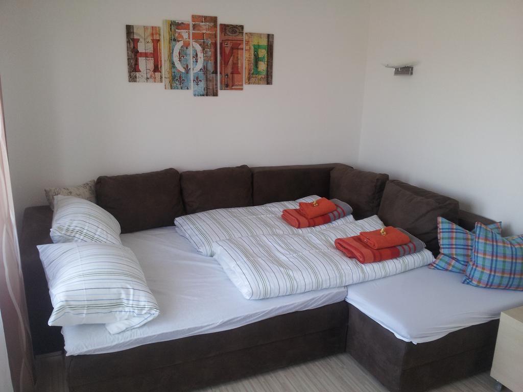 Ferienwohnung Mueller Кенцинген Экстерьер фото